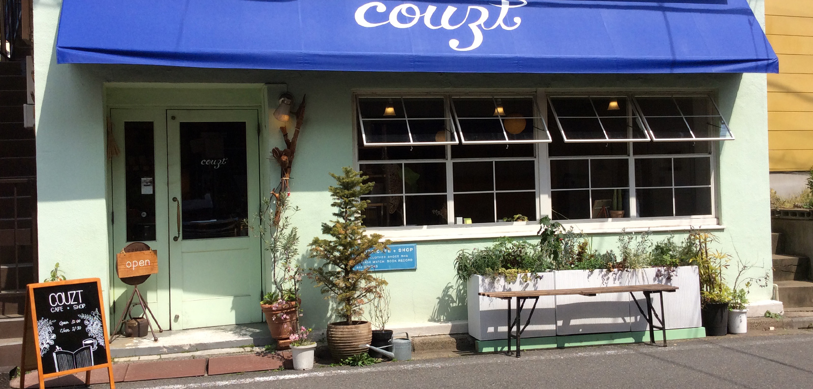 COUZT CAFE ＋ SHOP
